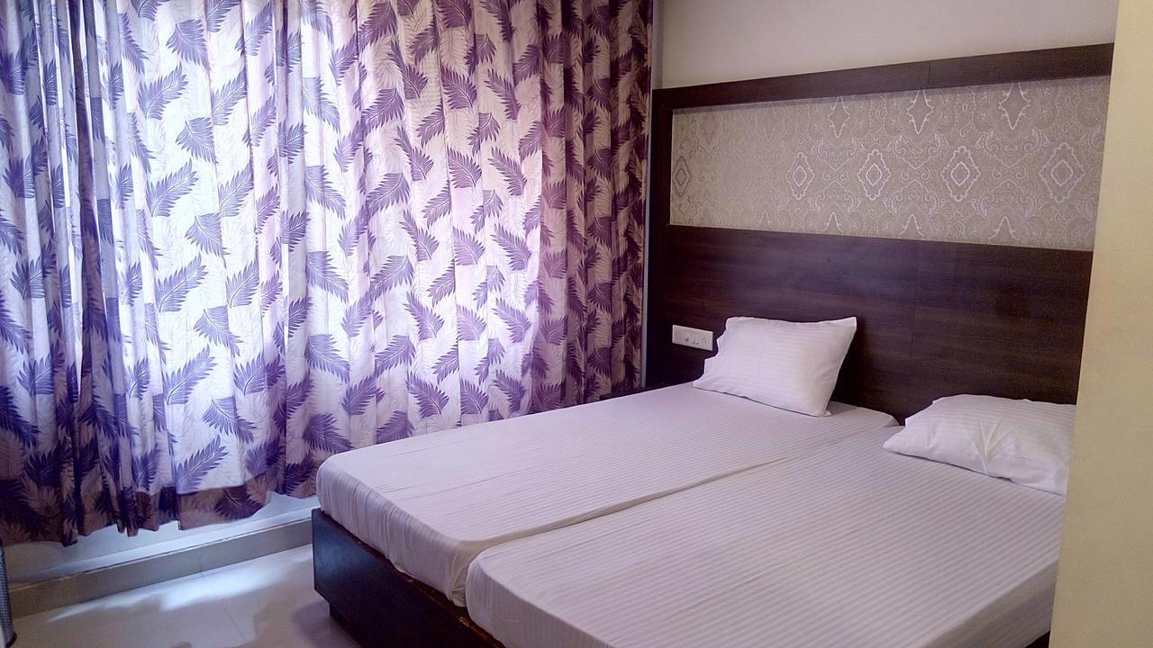 Hotel Veer Residency Панвел Экстерьер фото