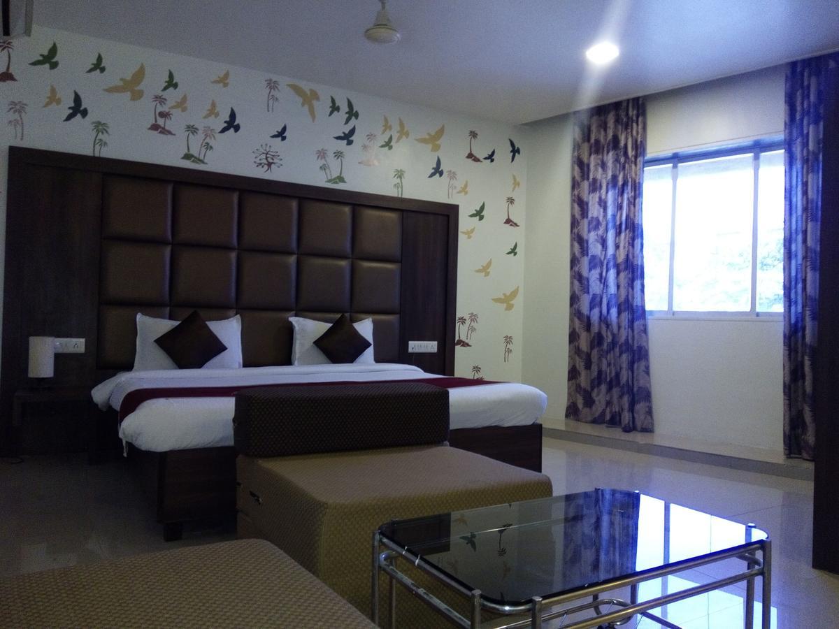 Hotel Veer Residency Панвел Экстерьер фото