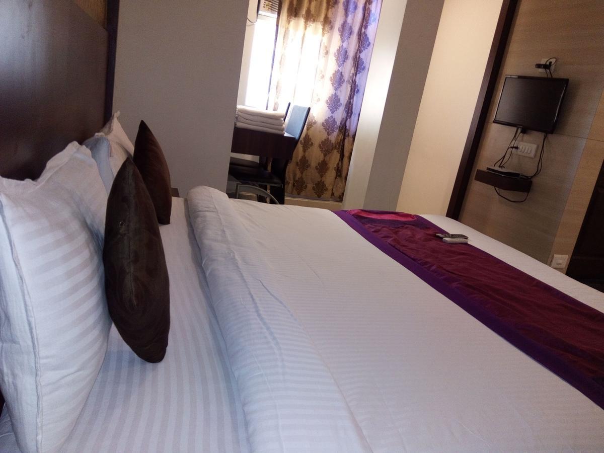 Hotel Veer Residency Панвел Экстерьер фото